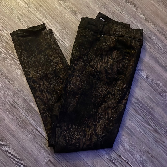 Express Snakeskin print jeans